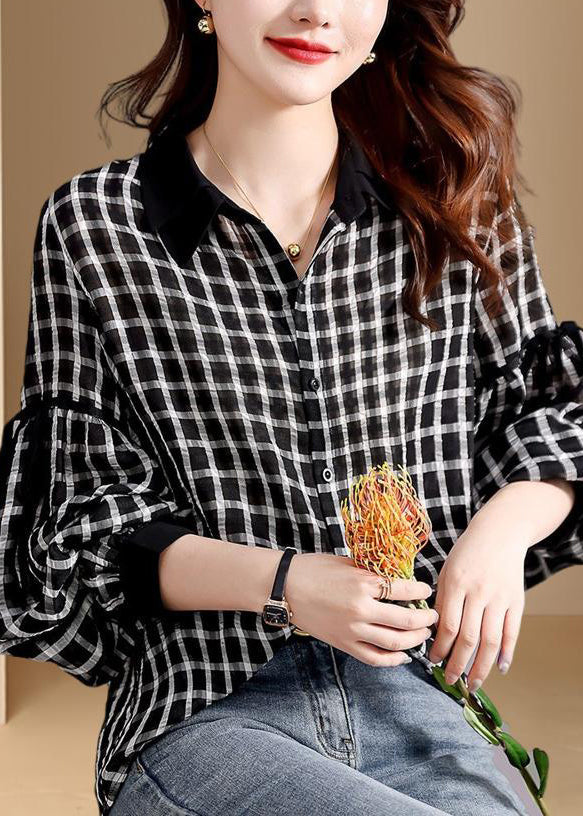 Classic Vintage Shirt with a Flattering Fit