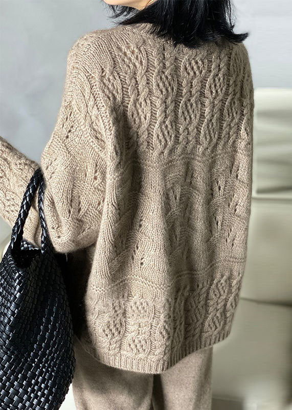 Polished Top with an Effortless Classic Look