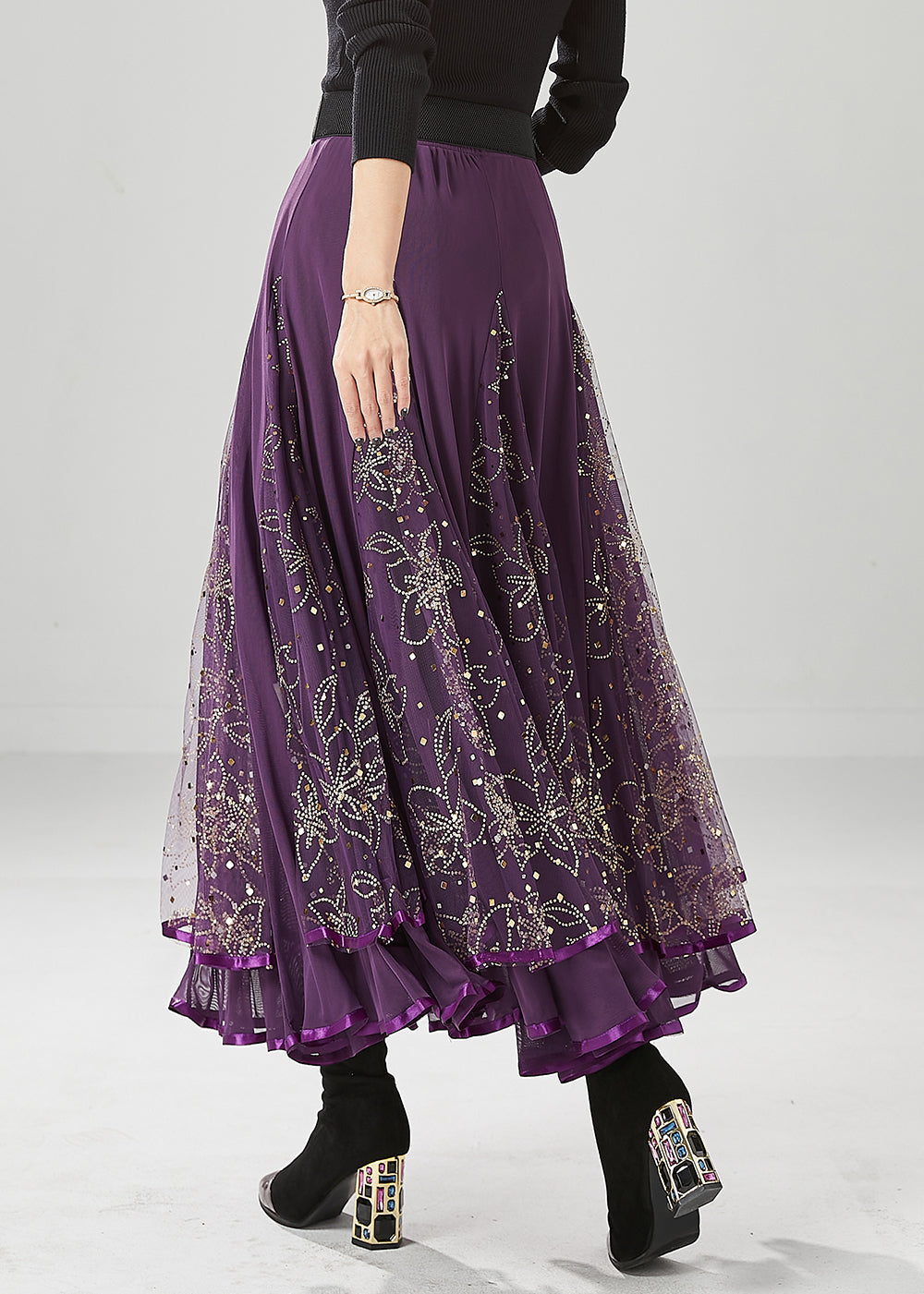 Well Tailored Garment with a Graceful Silhouette