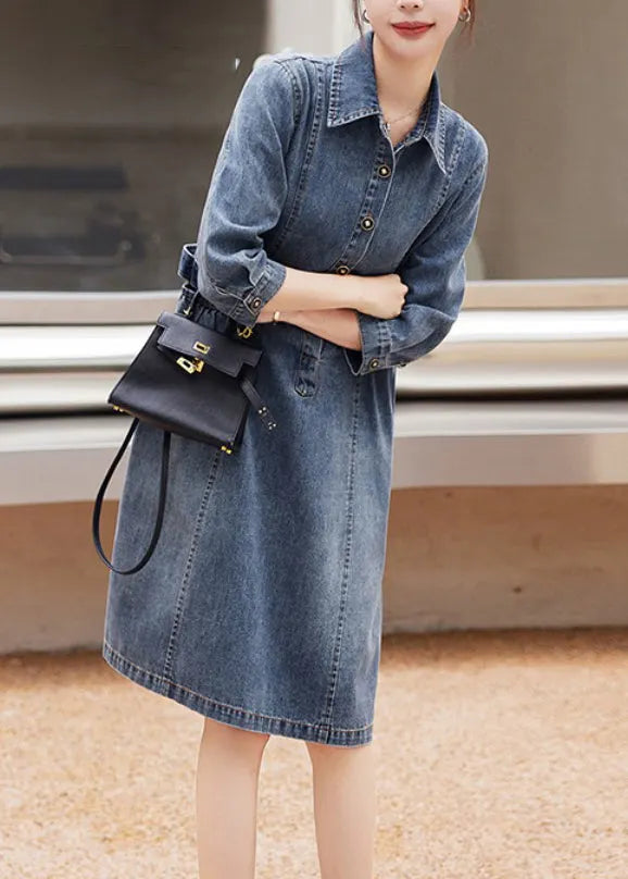 Beautifully Finished Dress in a Timeless Design