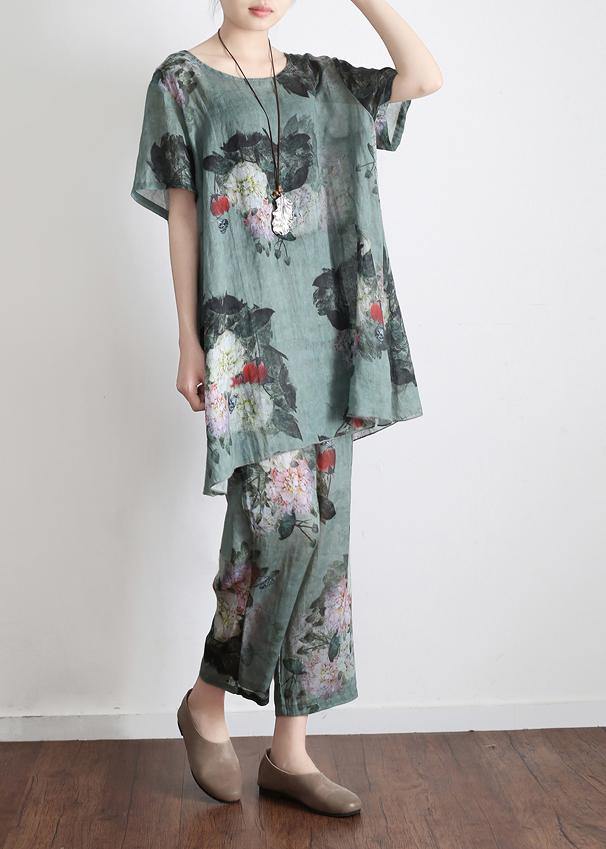 Classic Vintage Shirt with a Flattering Fit