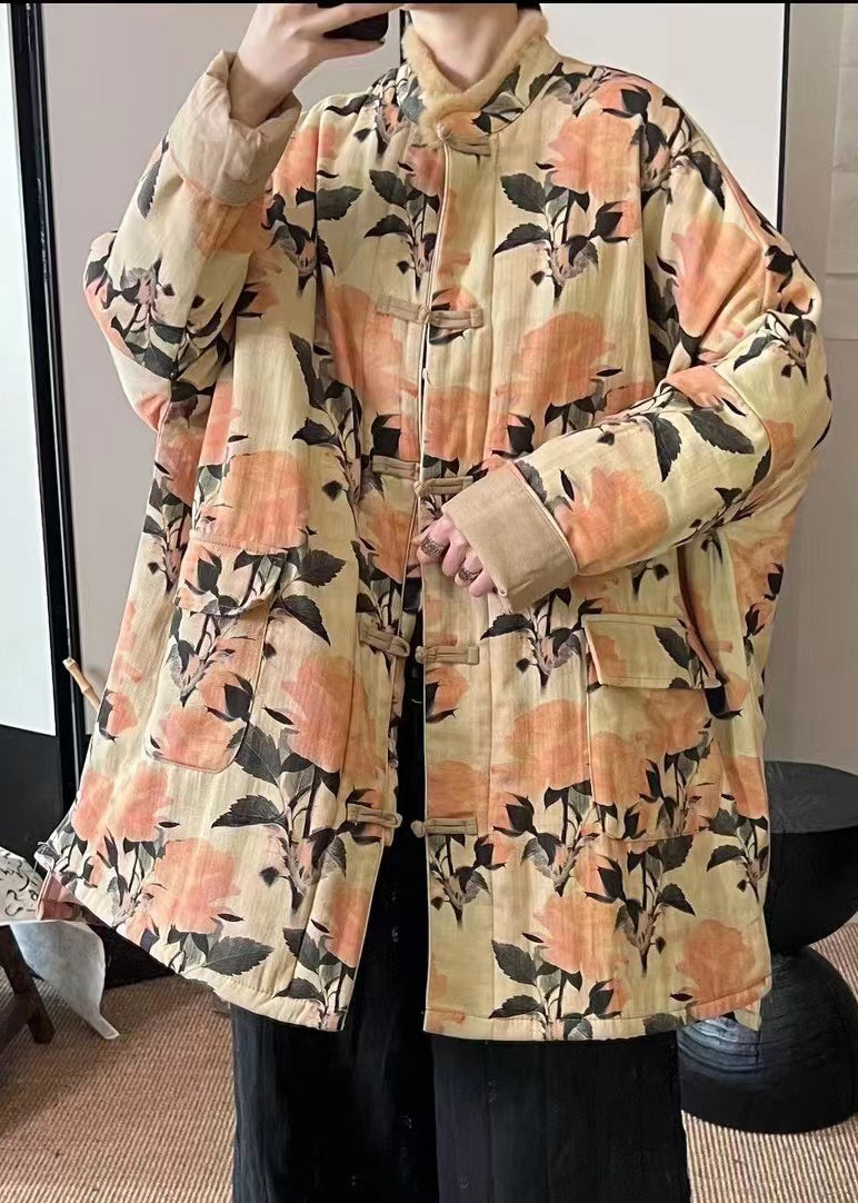 Effortlessly Elegant Coat with a Timeless Design