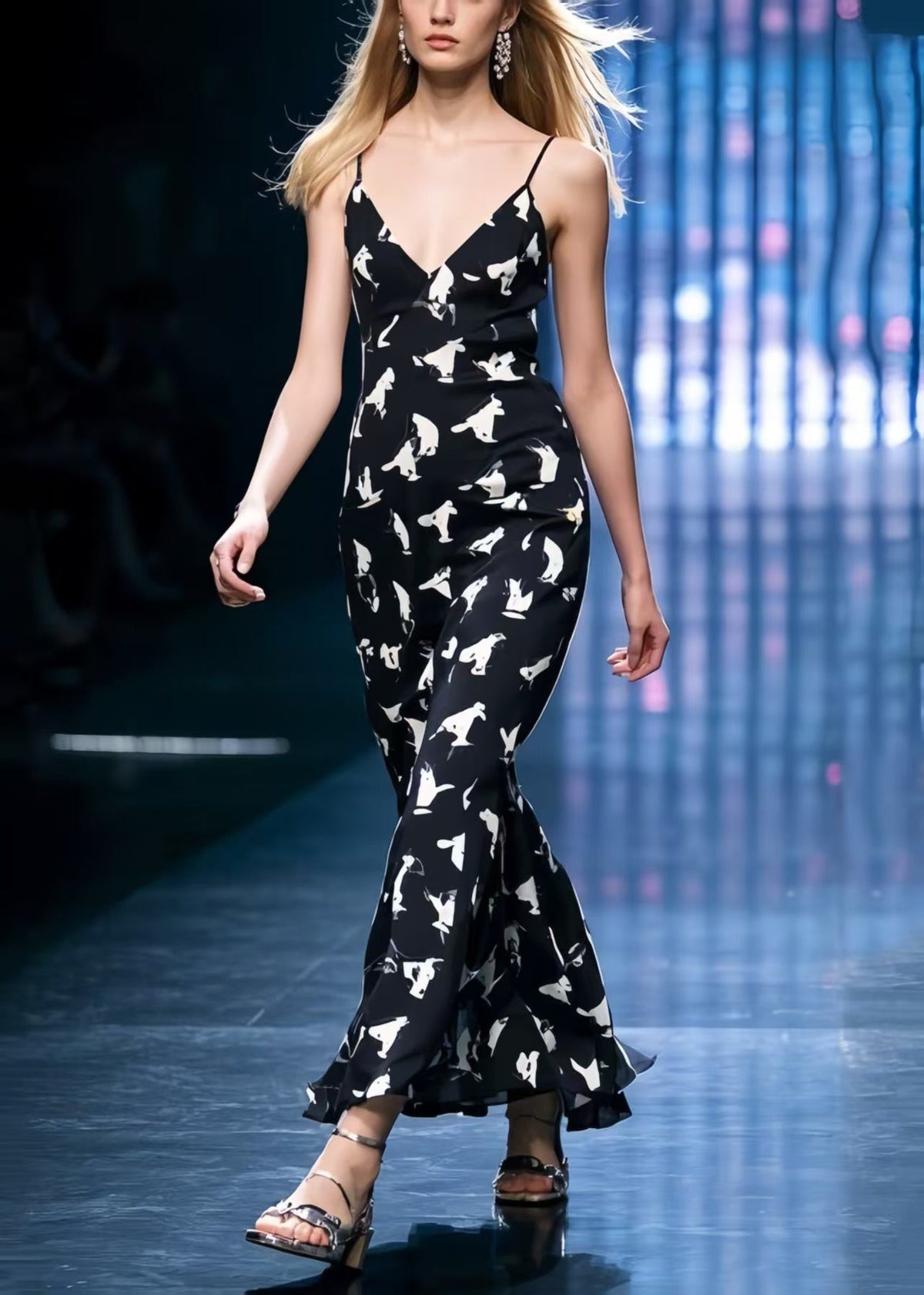 Classic Vintage Dress with a Flattering Fit
