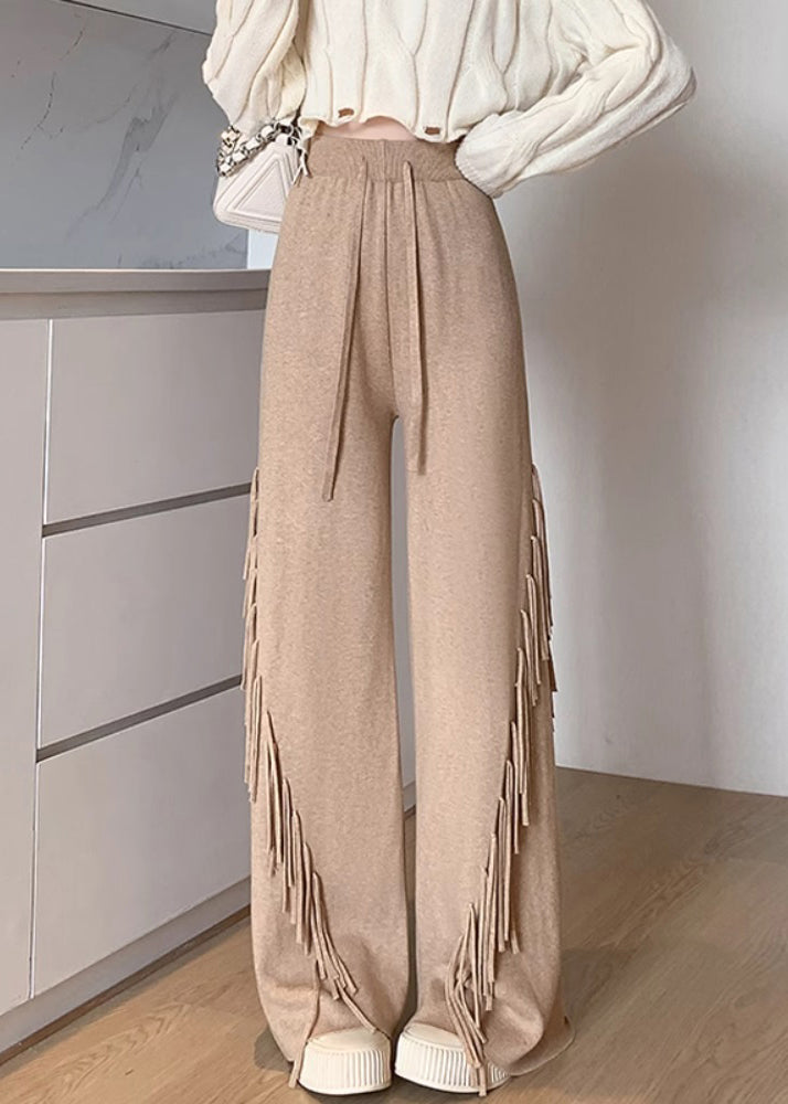 Well Tailored Pants with a Graceful Silhouette