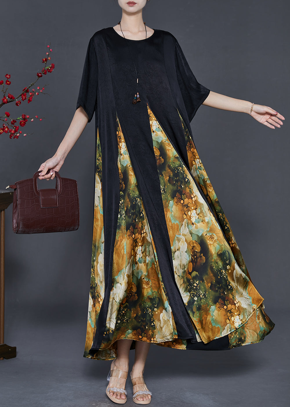 Classic Vintage Dress with a Flattering Fit