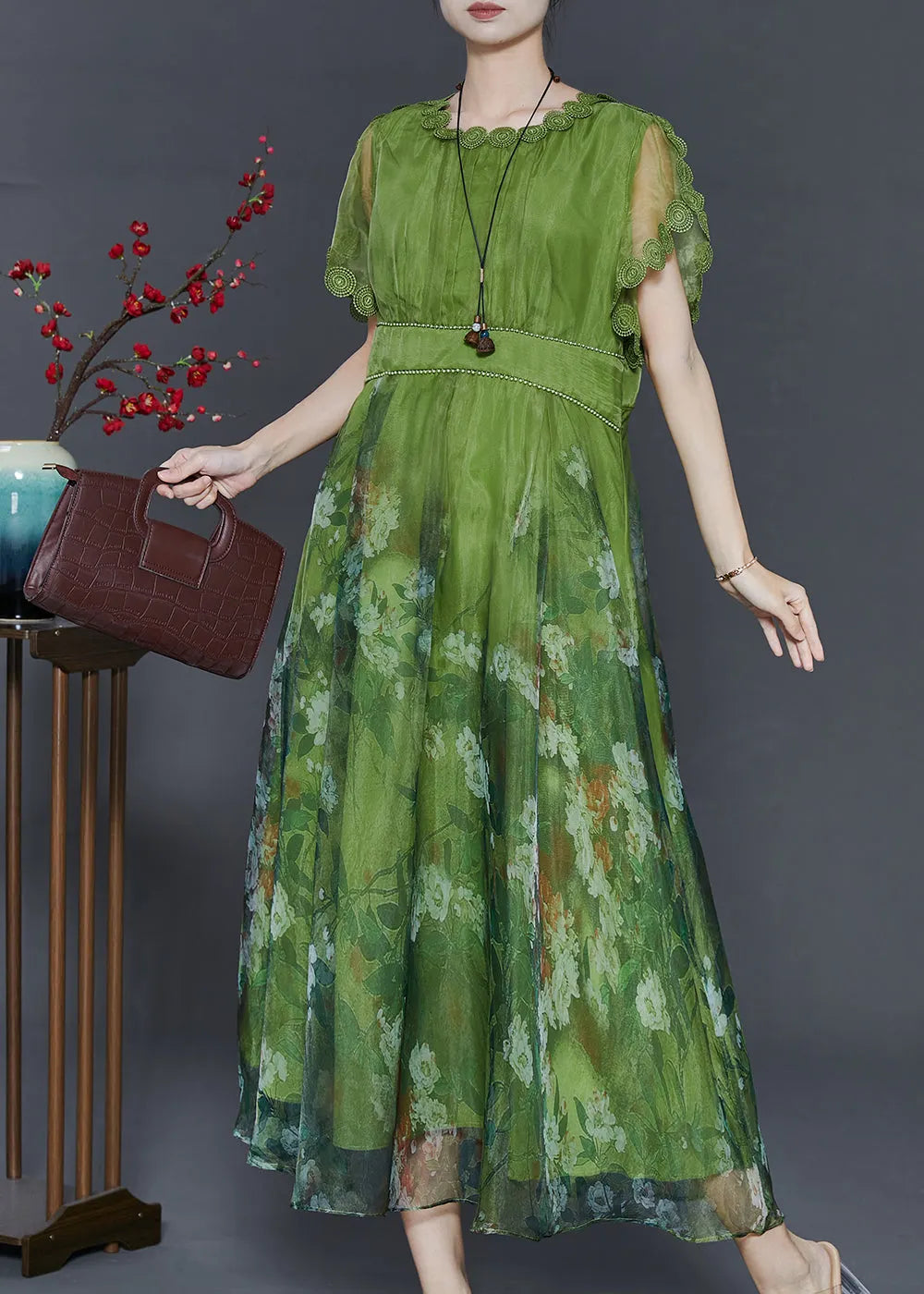 Classic Vintage & Enduringly Stylish Dress