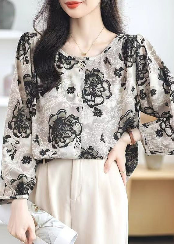 Effortlessly Elegant Blouse with a Timeless Design