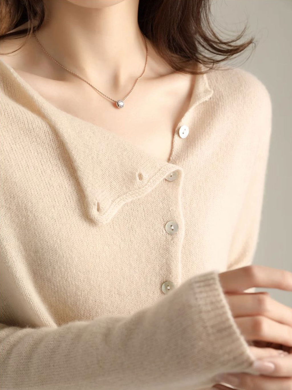 Elegantly Styled Cardigan for Everyday Wear
