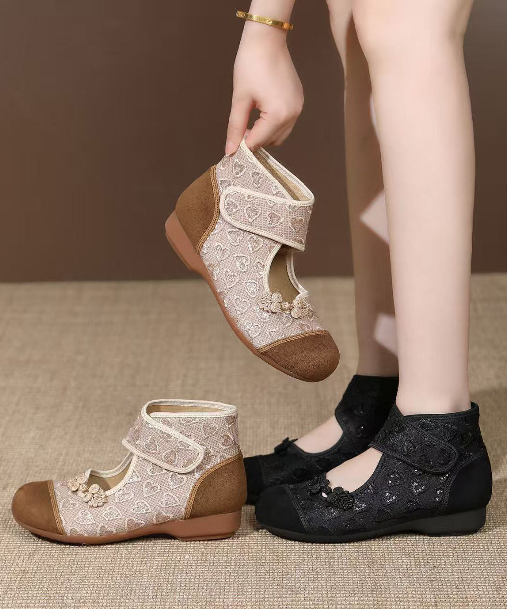 Graceful Orthopedic Shoes for Modern Look