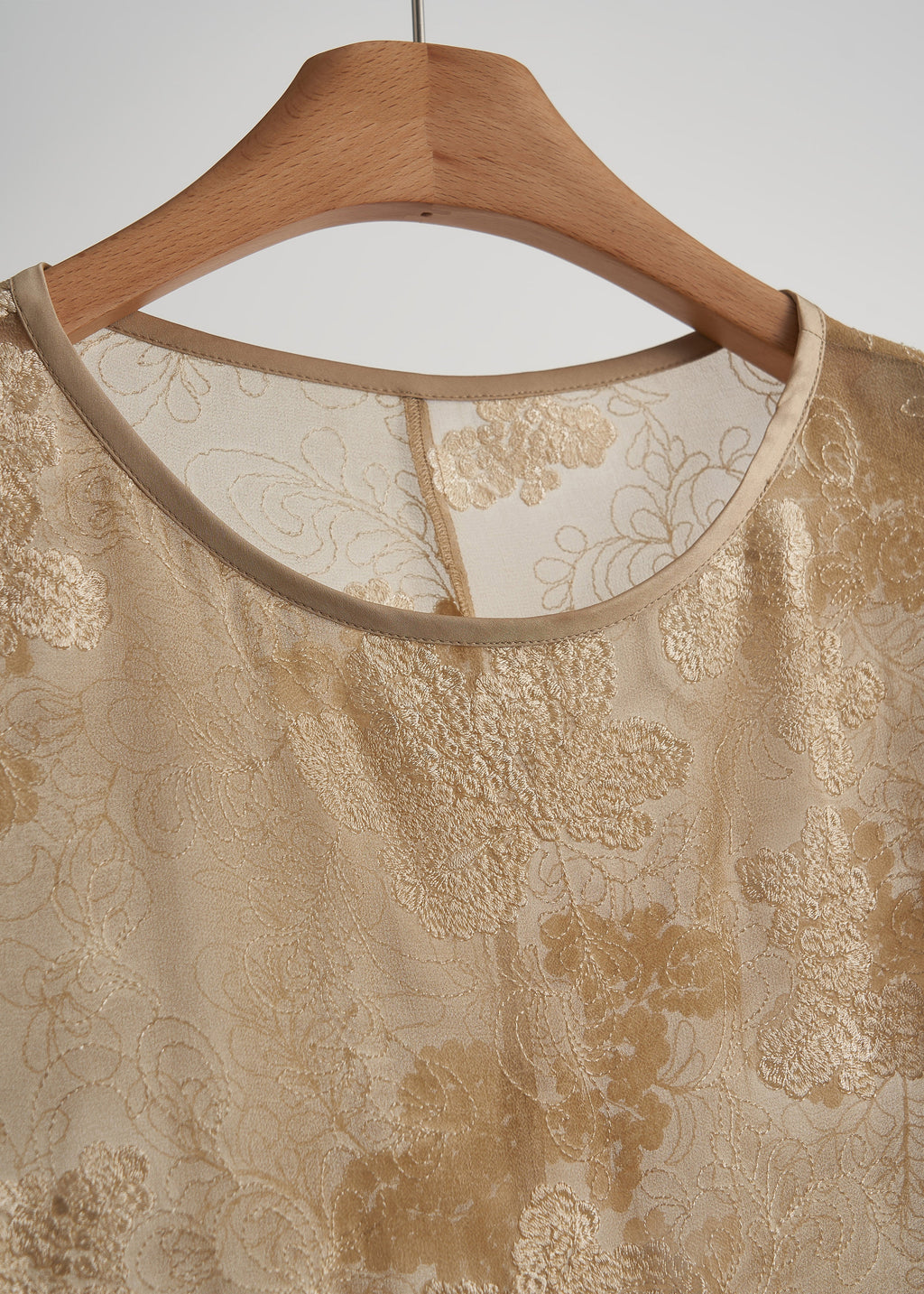 Beautifully Crafted Shirt in a Classic Style