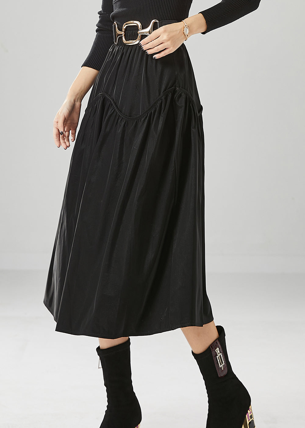 Sophisticated Garment with a Clean Classic Look