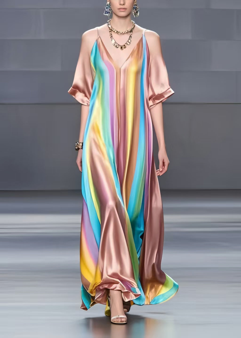 Classic Vintage & Enduringly Stylish Dress