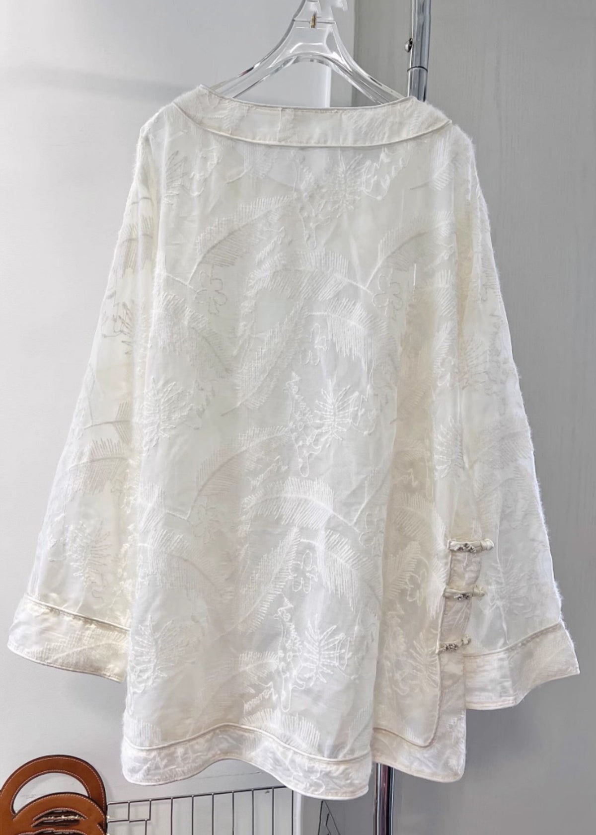 Beautifully Finished Blouse in a Timeless Design