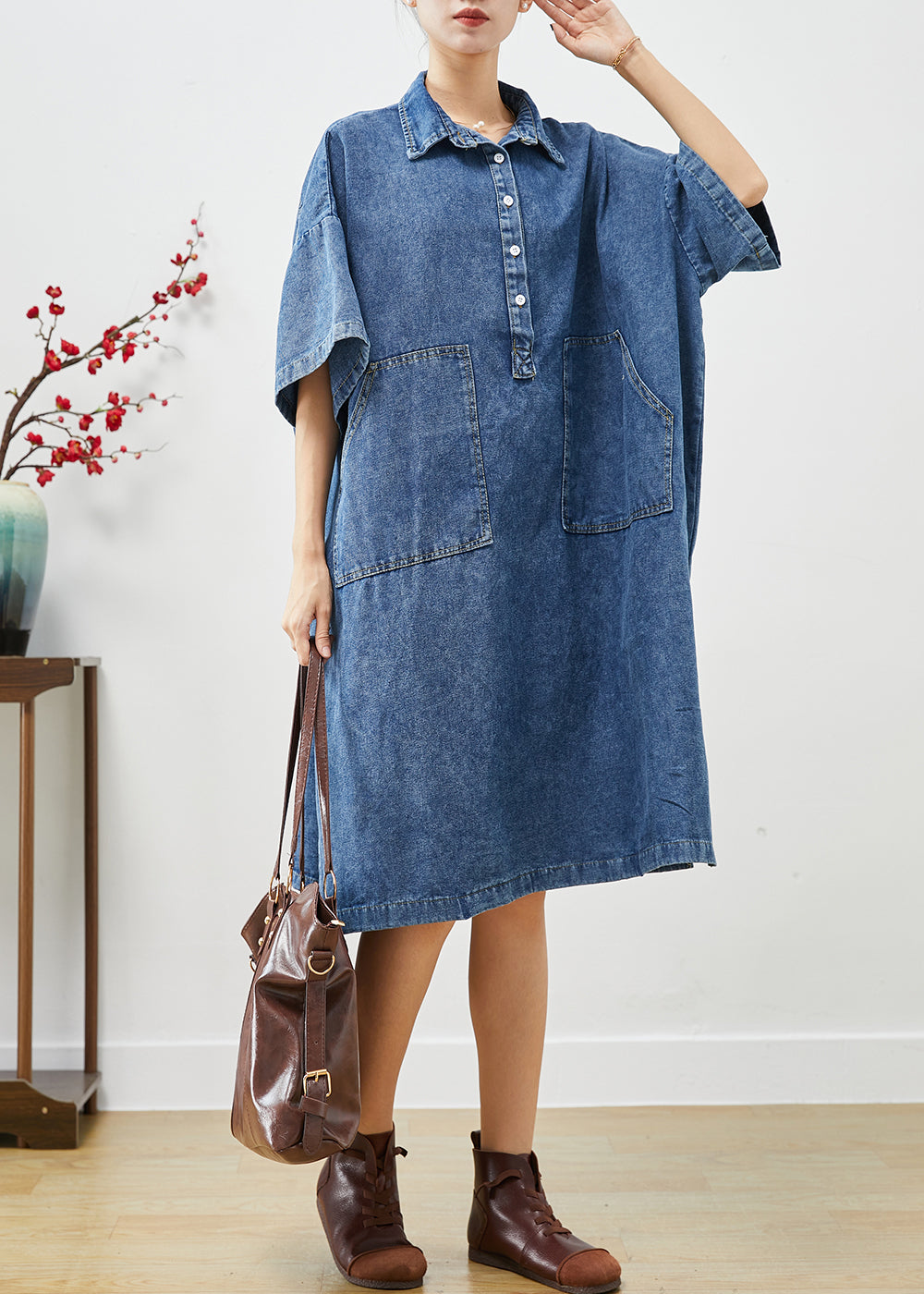 Classic Vintage Dress with a Flattering Fit