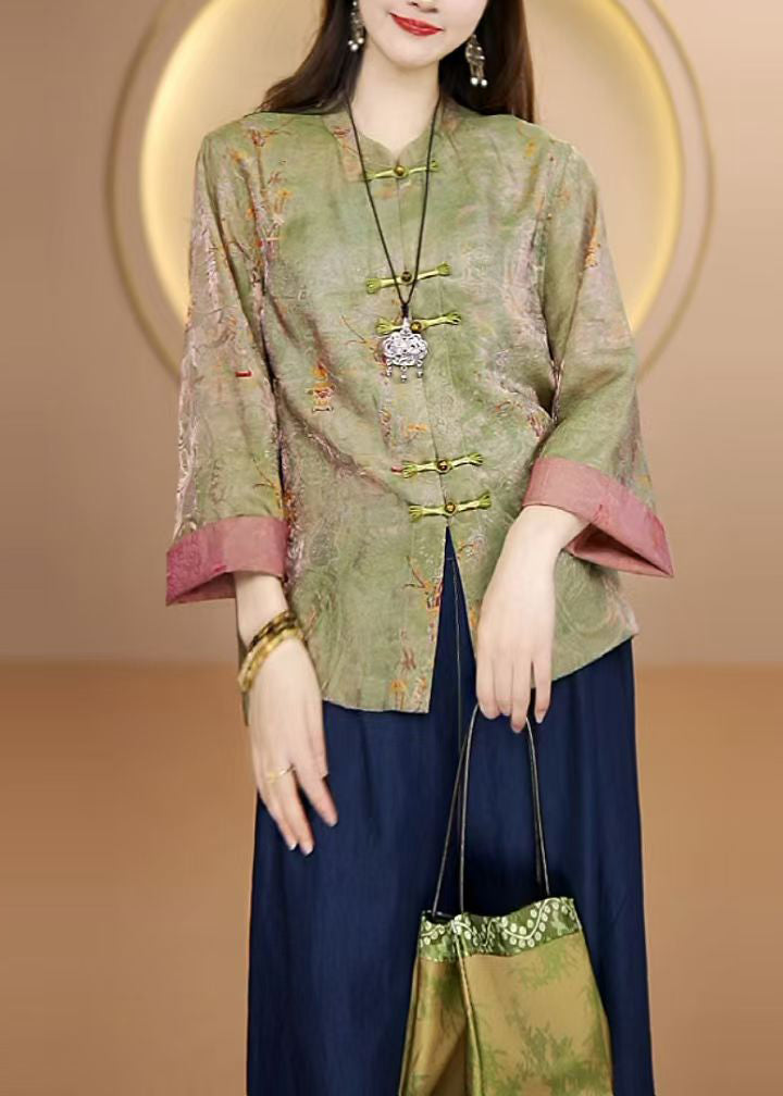Beautifully Finished Cardigan in a Timeless Design