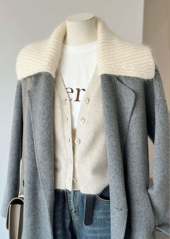 Sophisticated Coat with a Clean Classic Look