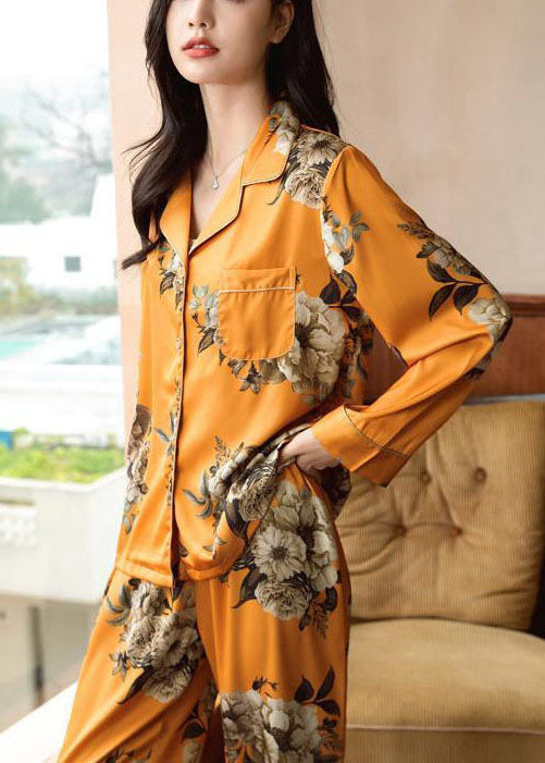 Finely Styled Garment with a Classic Vintage Look