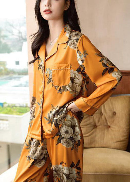 Finely Styled Garment with a Classic Vintage Look