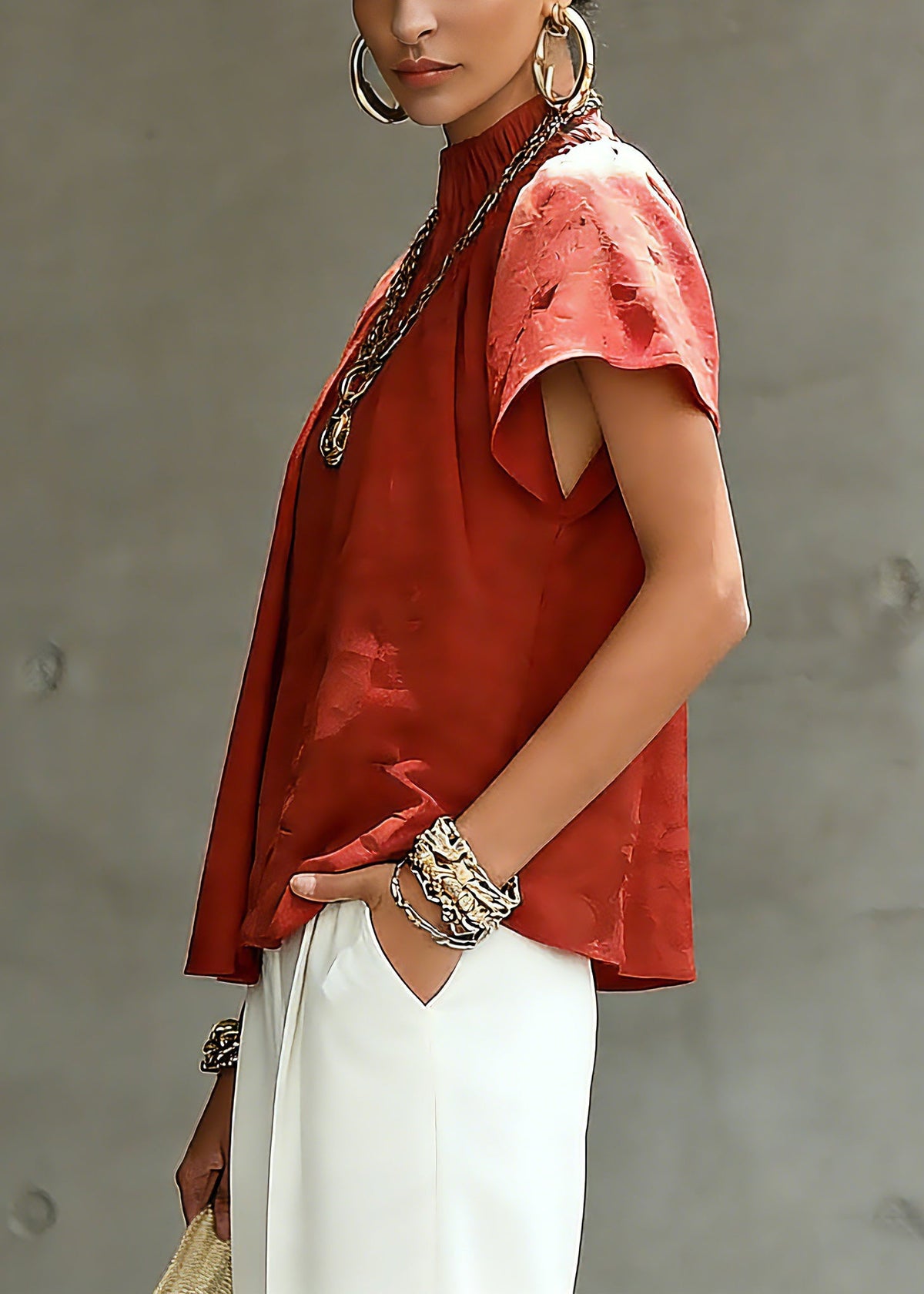 Well Tailored Shirt with a Graceful Silhouette
