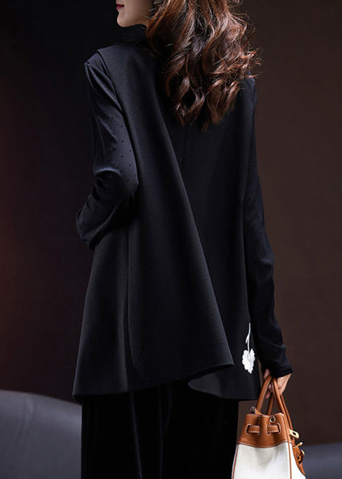 Beautifully Finished Coat in a Timeless Design