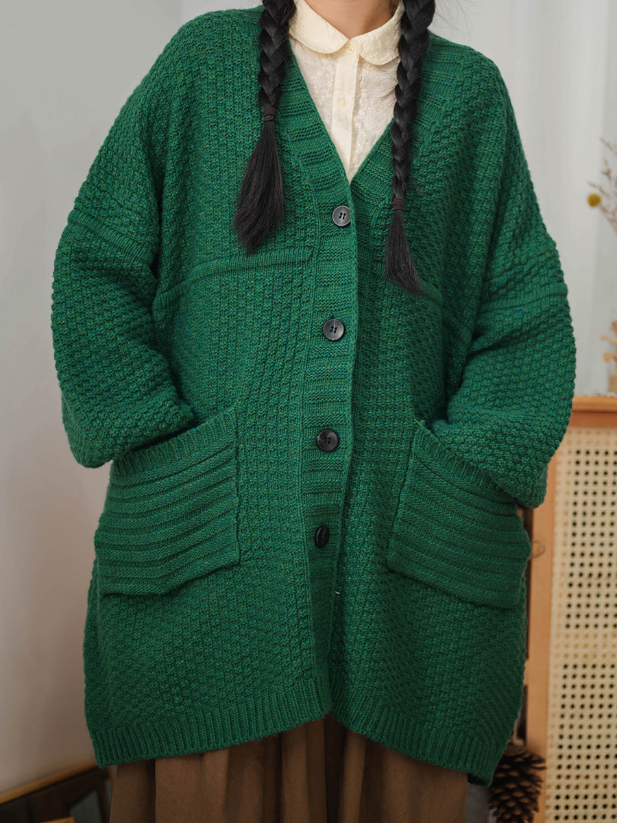 Well Tailored Sweater with a Graceful Silhouette