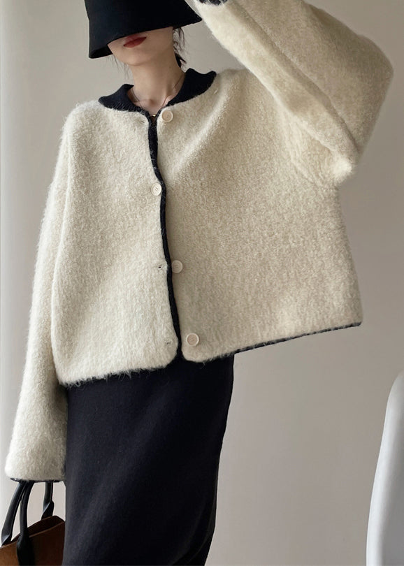 Polished Coat with an Effortless Classic Look