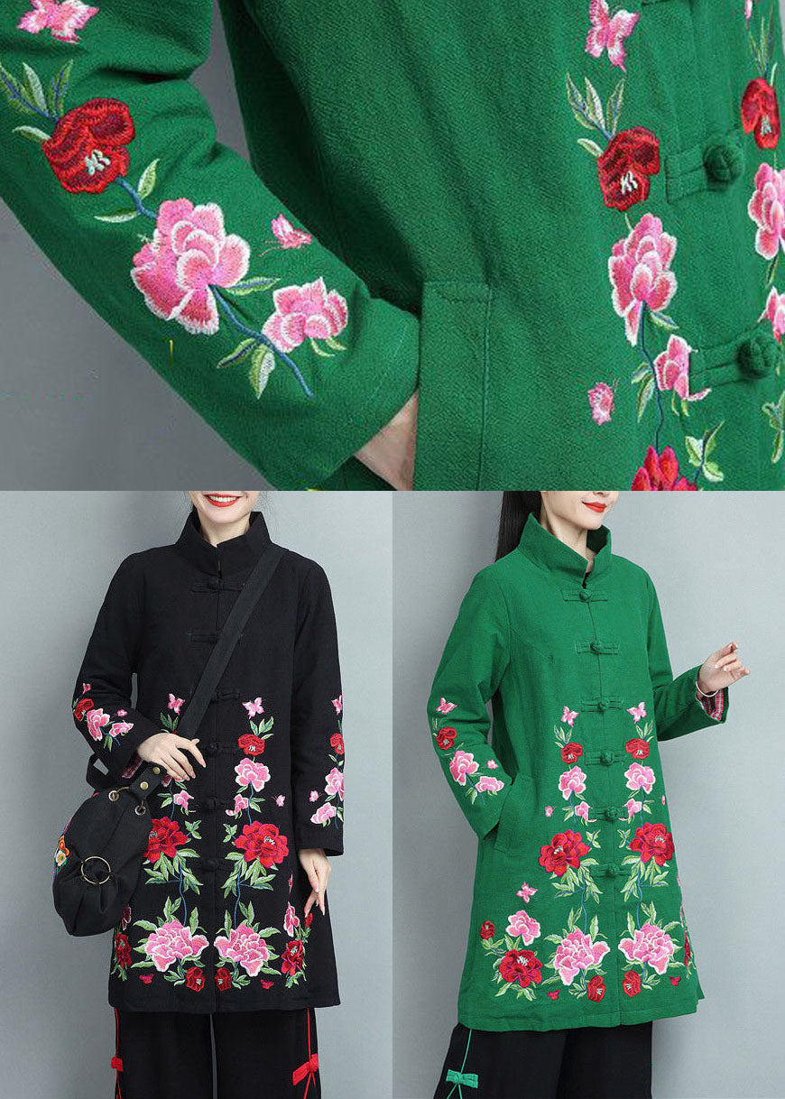 Effortlessly Elegant Coat with a Timeless Design