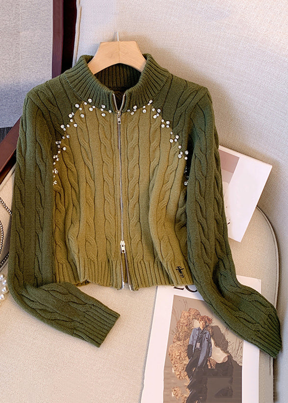 Polished Top with an Effortless Classic Look