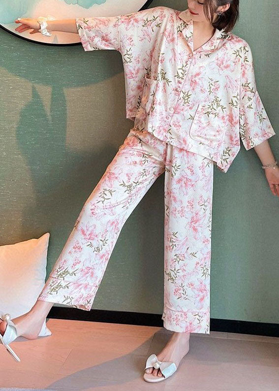 Casually Elegant Garment with a Refined Edge