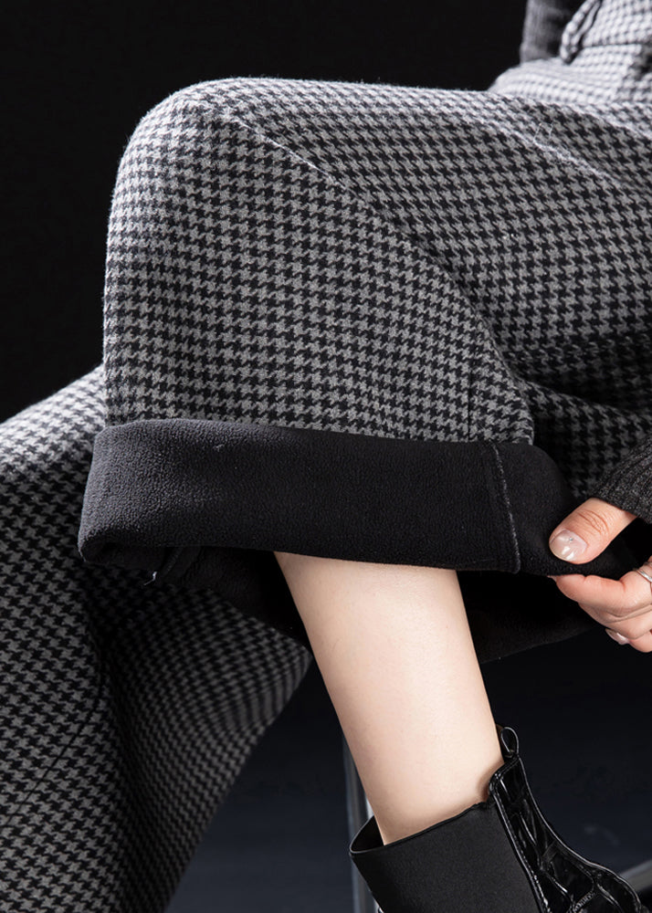 Well Tailored Pants with a Graceful Silhouette