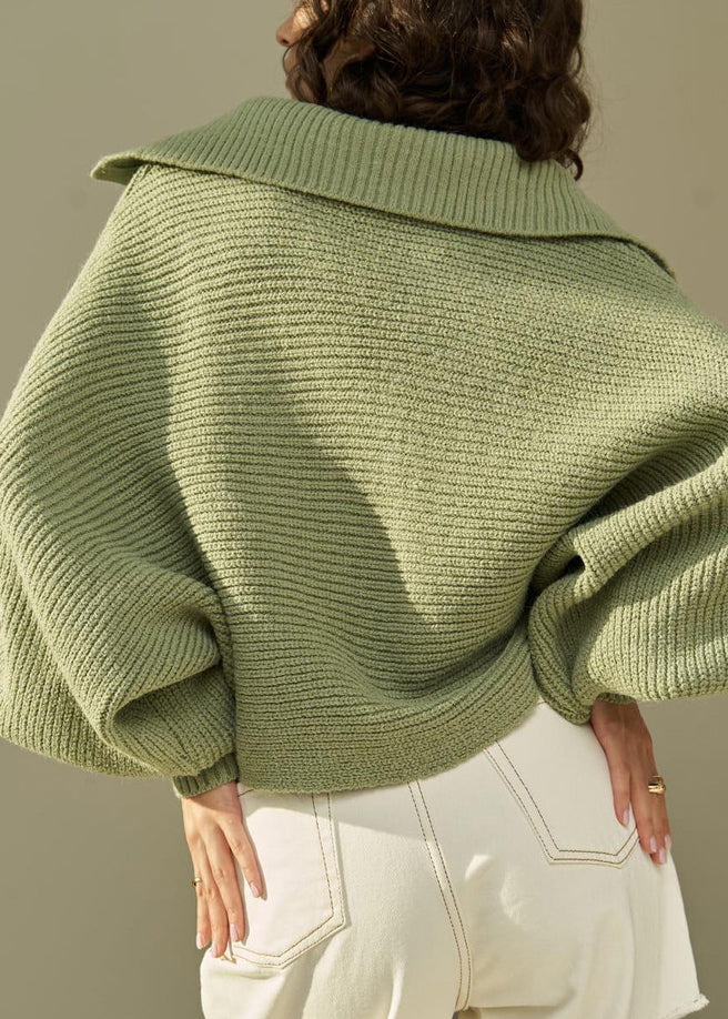 Classic Vintage Sweater with a Flattering Fit