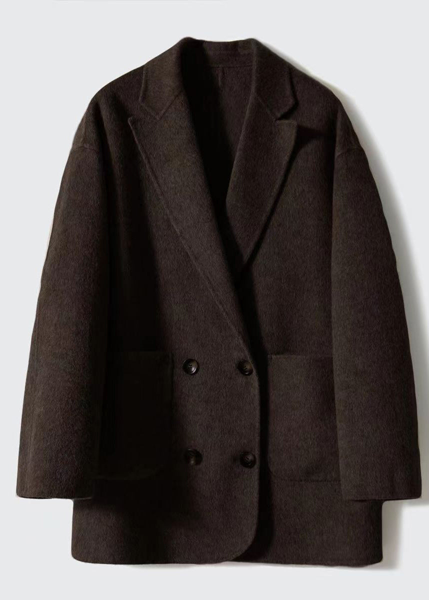 Classic Vintage Coat with a Flattering Fit