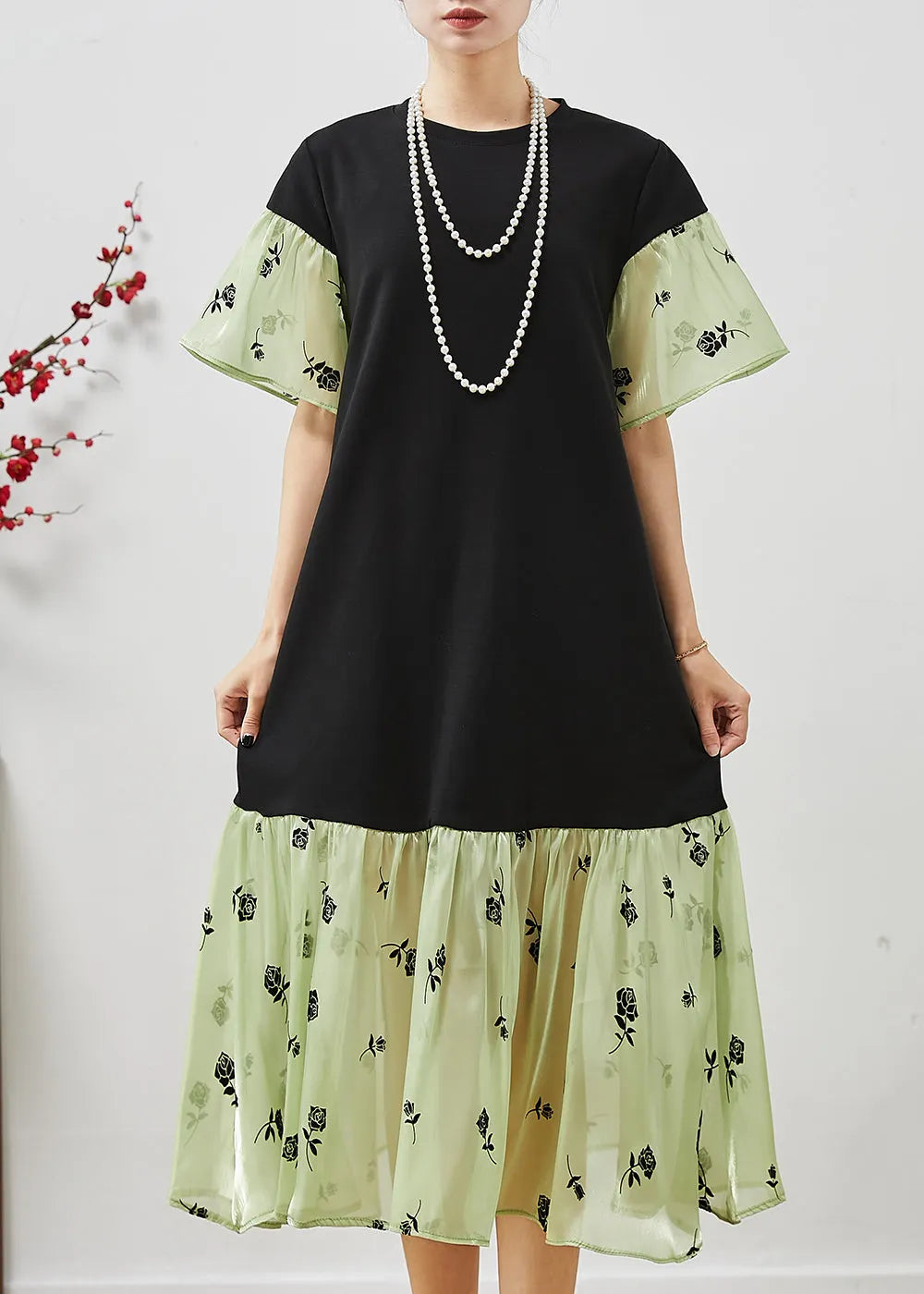Beautifully Crafted Dress in a Classic Style