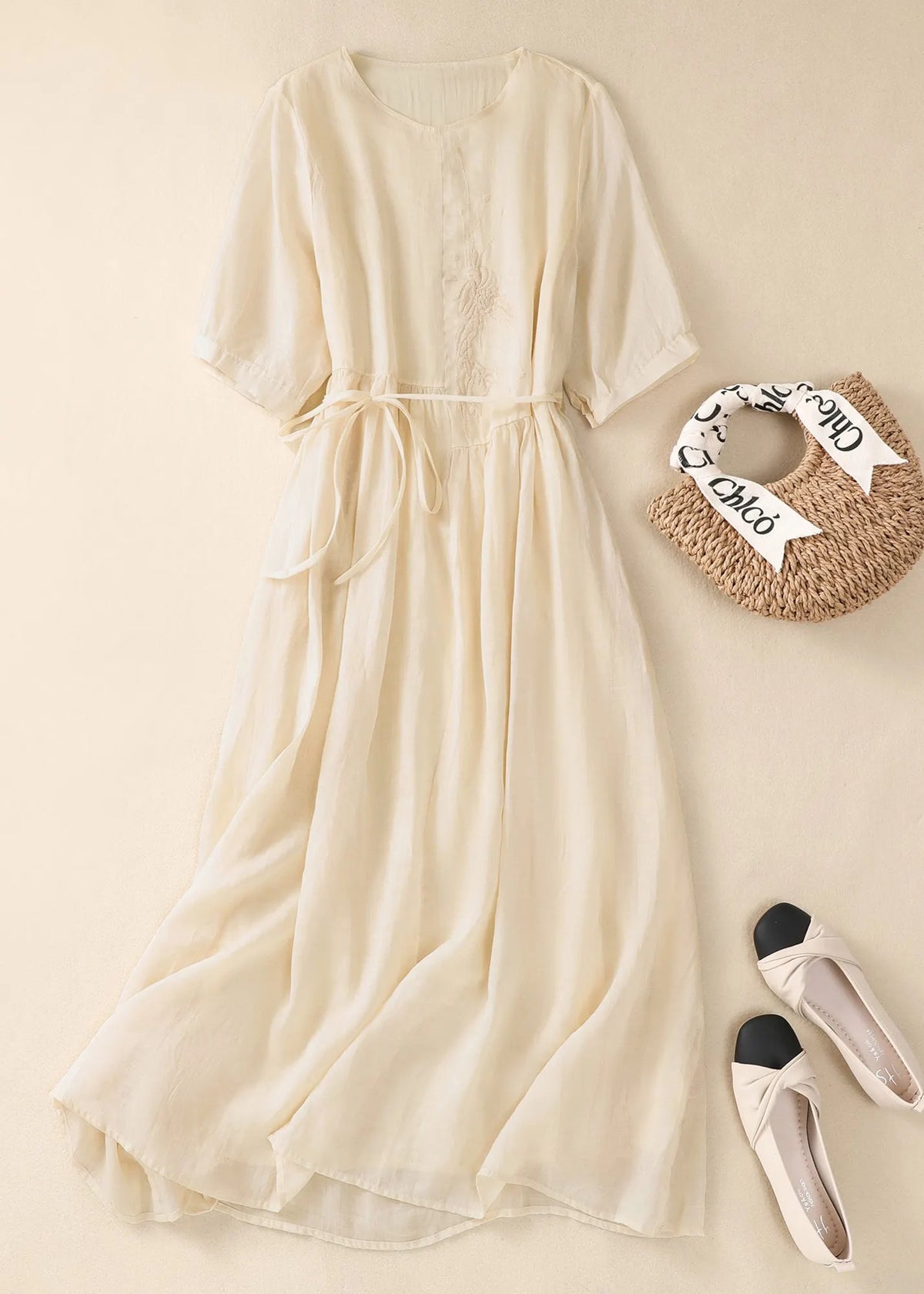 Gracefully Styled Dress for Any Occasion