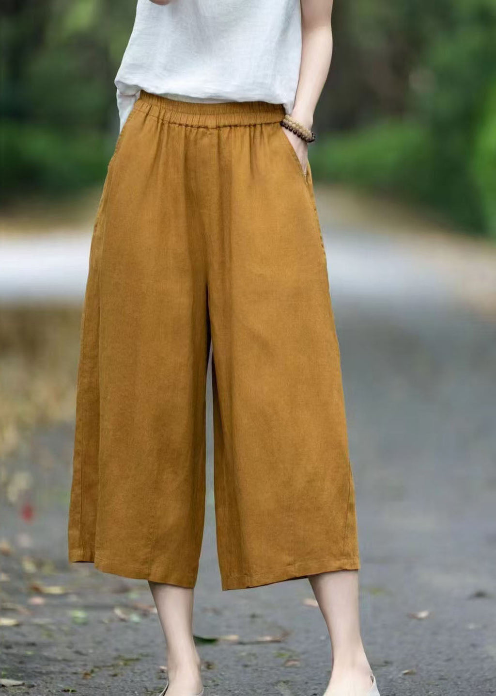 Elegantly Styled Pants for Everyday Wear