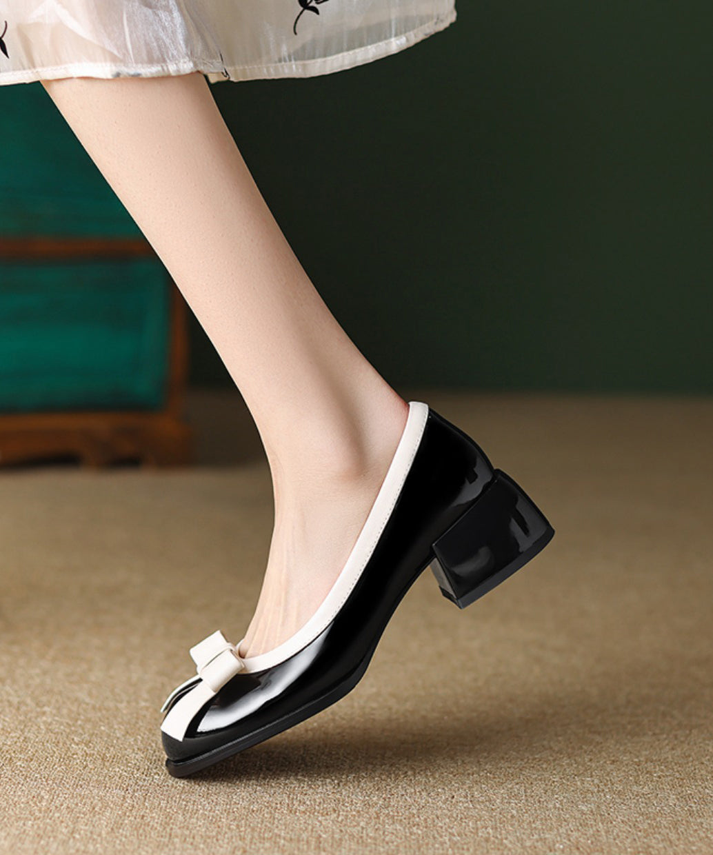 Graceful Orthopedic Shoes for Modern Look