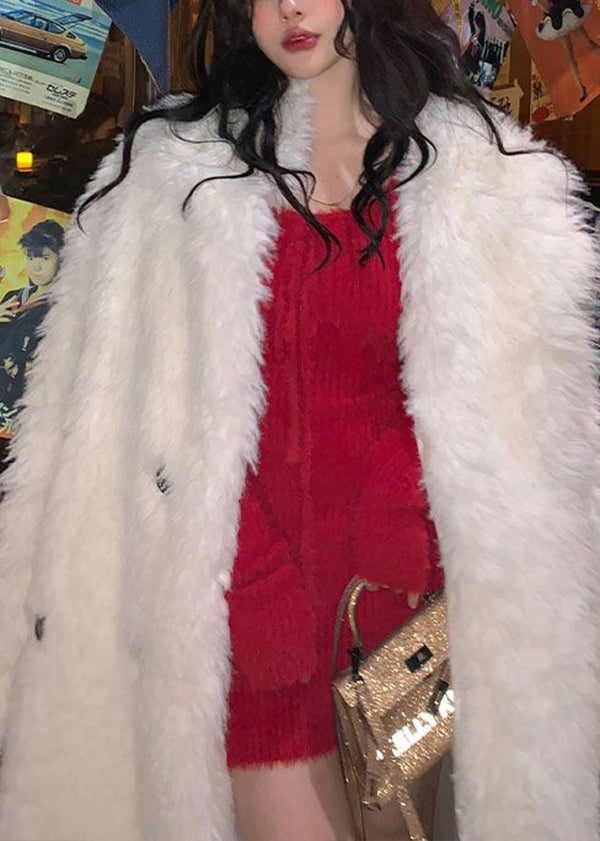Elegantly Styled Coat for Everyday Wear