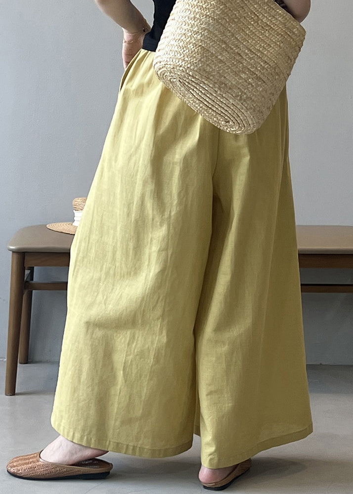 Classic Vintage Pants with a Flattering Fit