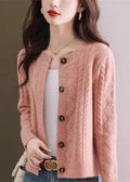 Effortlessly Elegant Cardigan with a Timeless Design