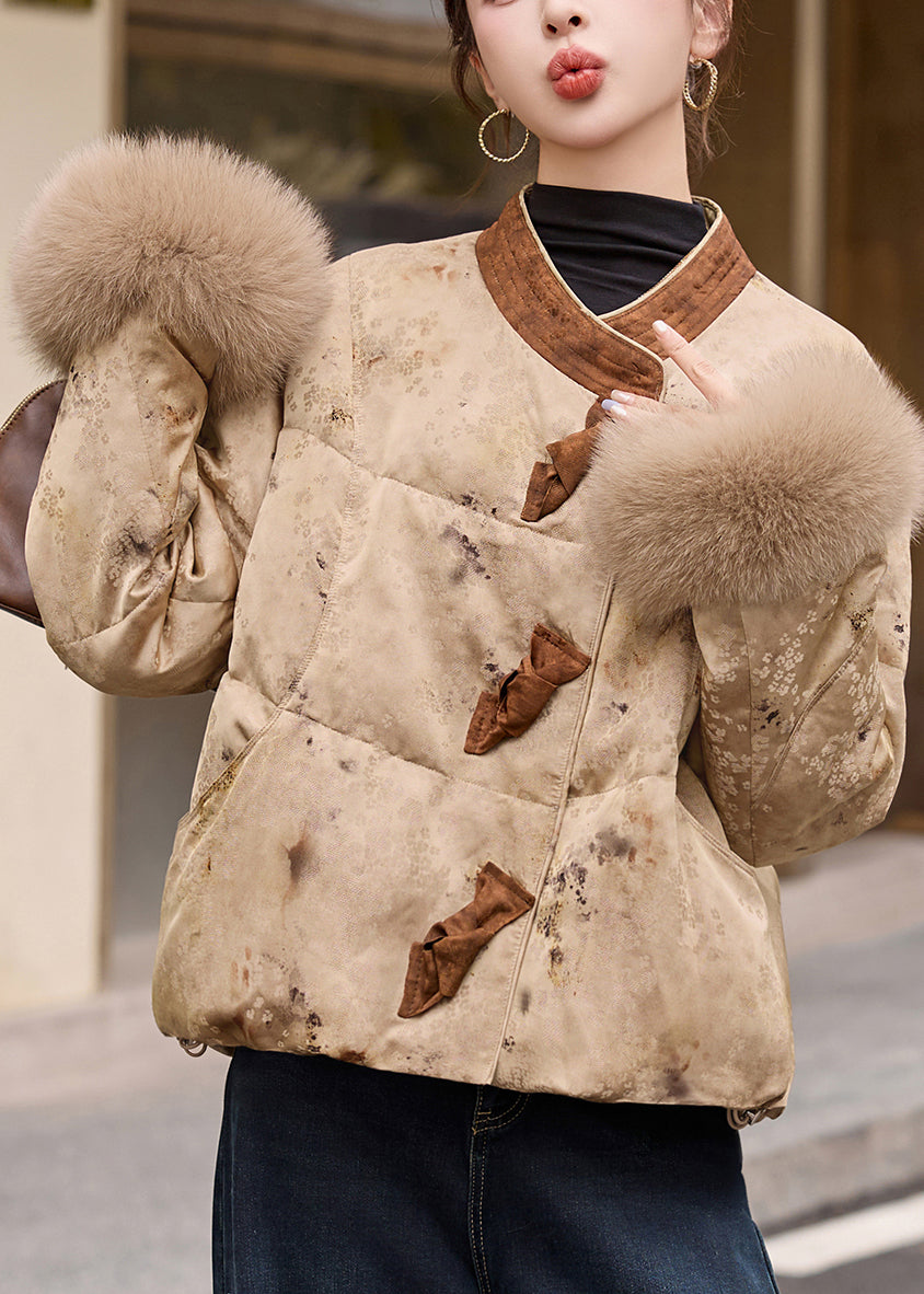 Sophisticated Coat with a Clean Classic Look