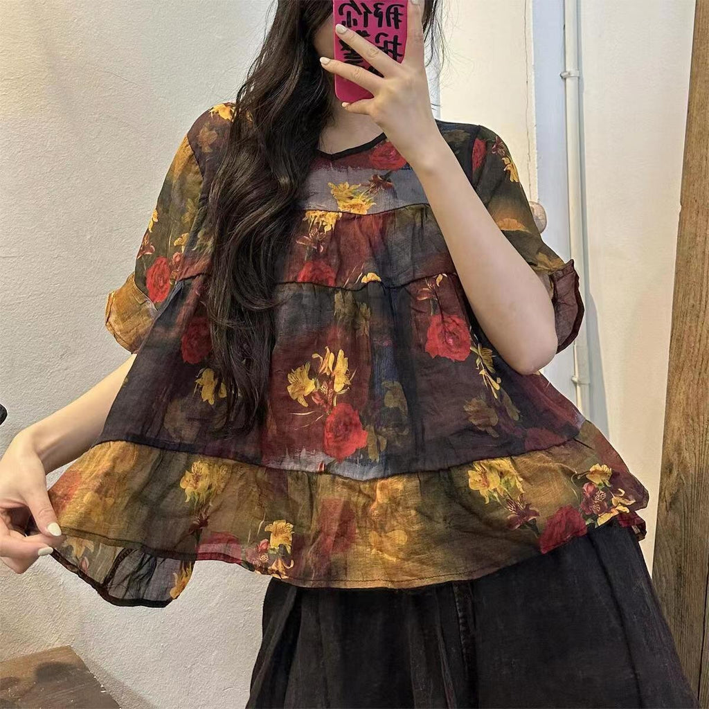 Well Tailored Top with a Graceful Silhouette