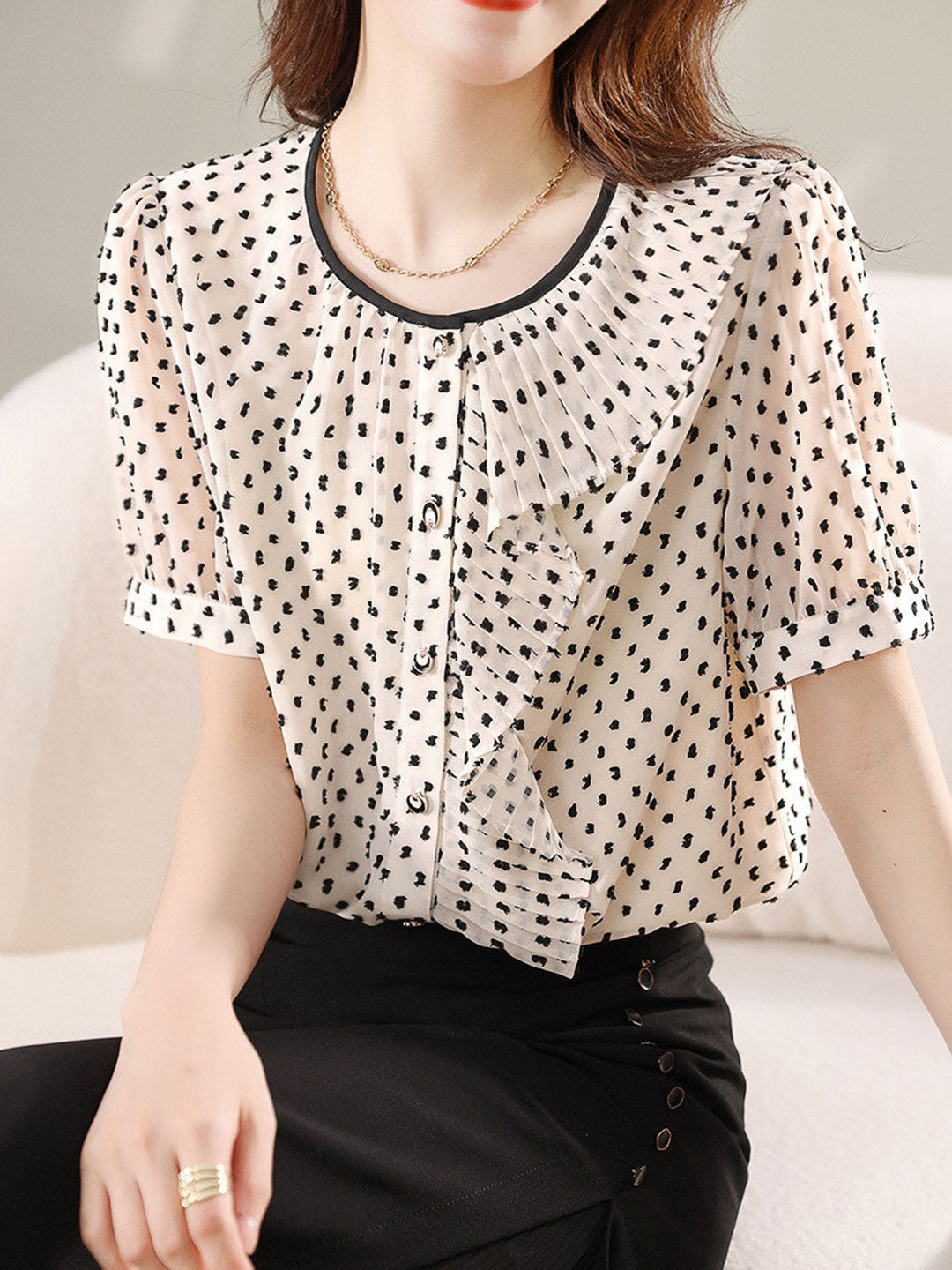 Gracefully Styled Shirt for Any Occasion