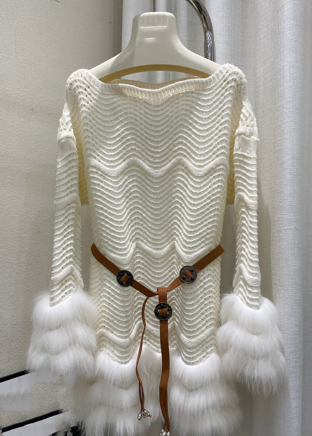 Classic Vintage Sweater with a Flattering Fit
