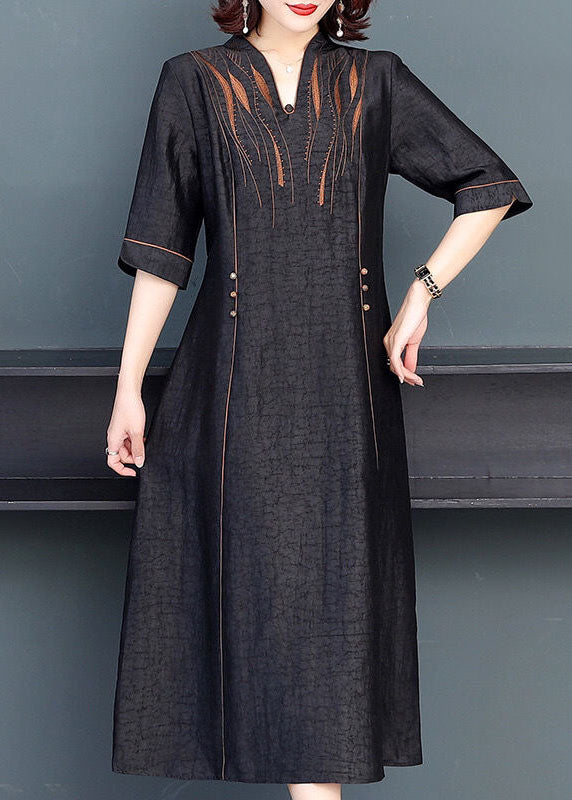 Beautifully Crafted Dress in a Classic Style