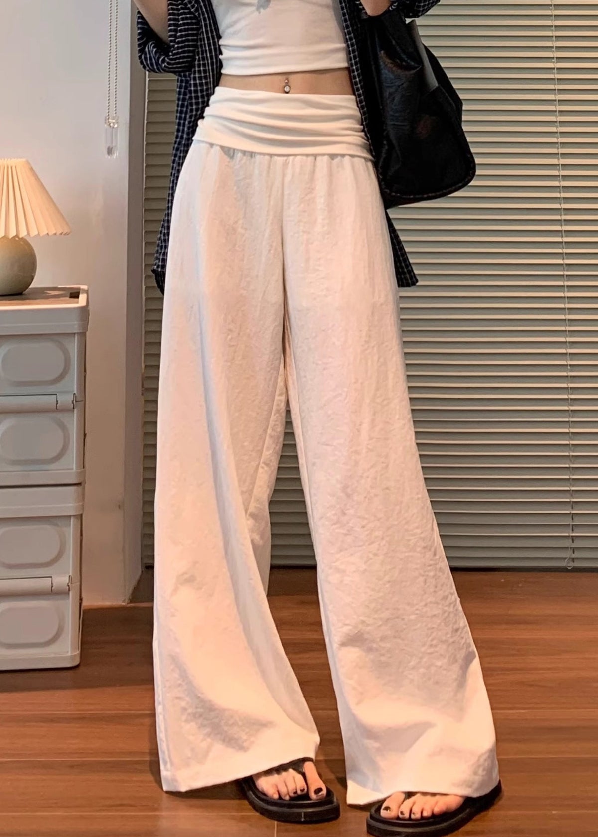 Elegantly Styled Pants for Everyday Wear