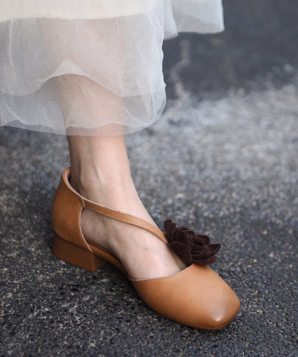 Graceful Orthopedic Sandals for Modern Look