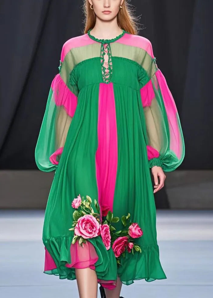 Well Tailored Dress with a Graceful Silhouette