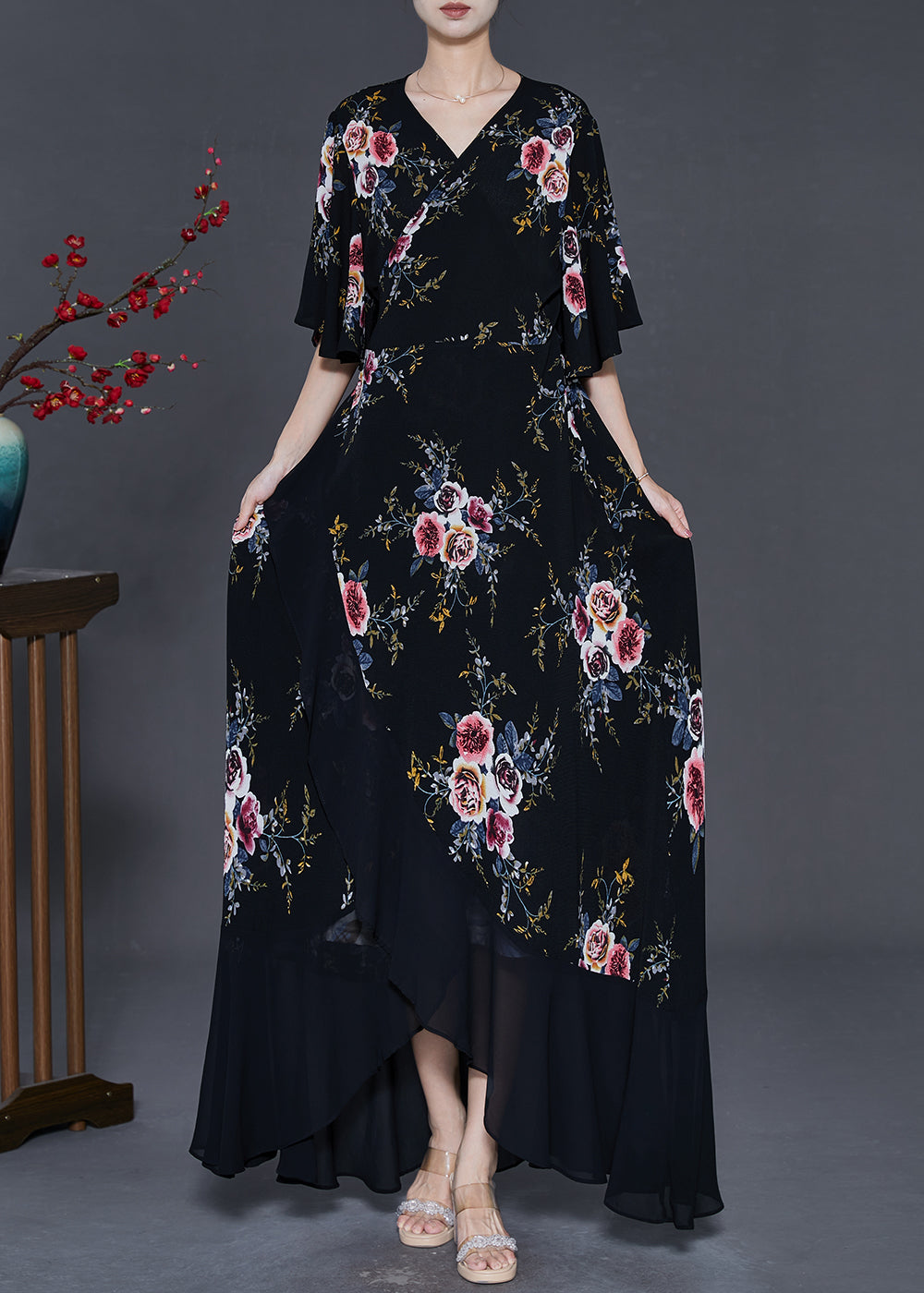 Sophisticated Dress with a Clean Classic Look