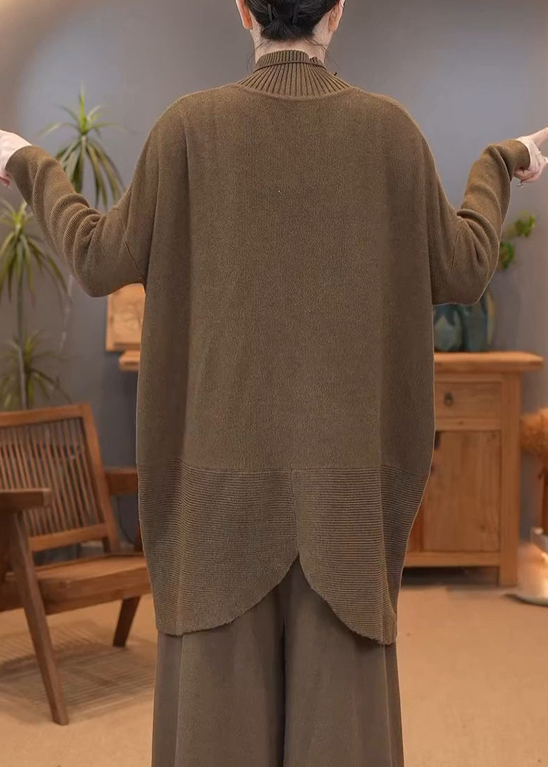 Beautifully Finished Sweater in a Timeless Design