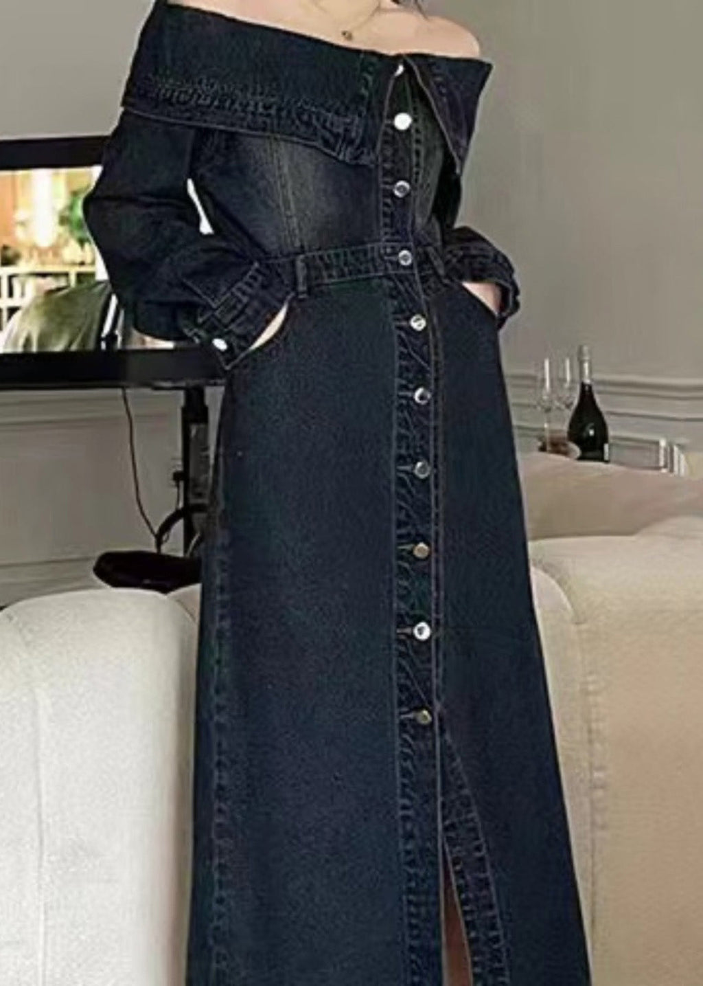 Classic Vintage Dress with a Flattering Fit